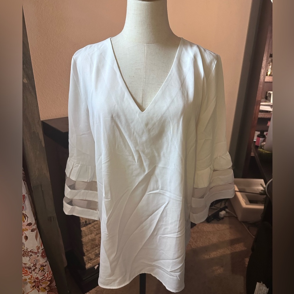 New White dress Shirt. Needs to be press. Make me an offer 🙂